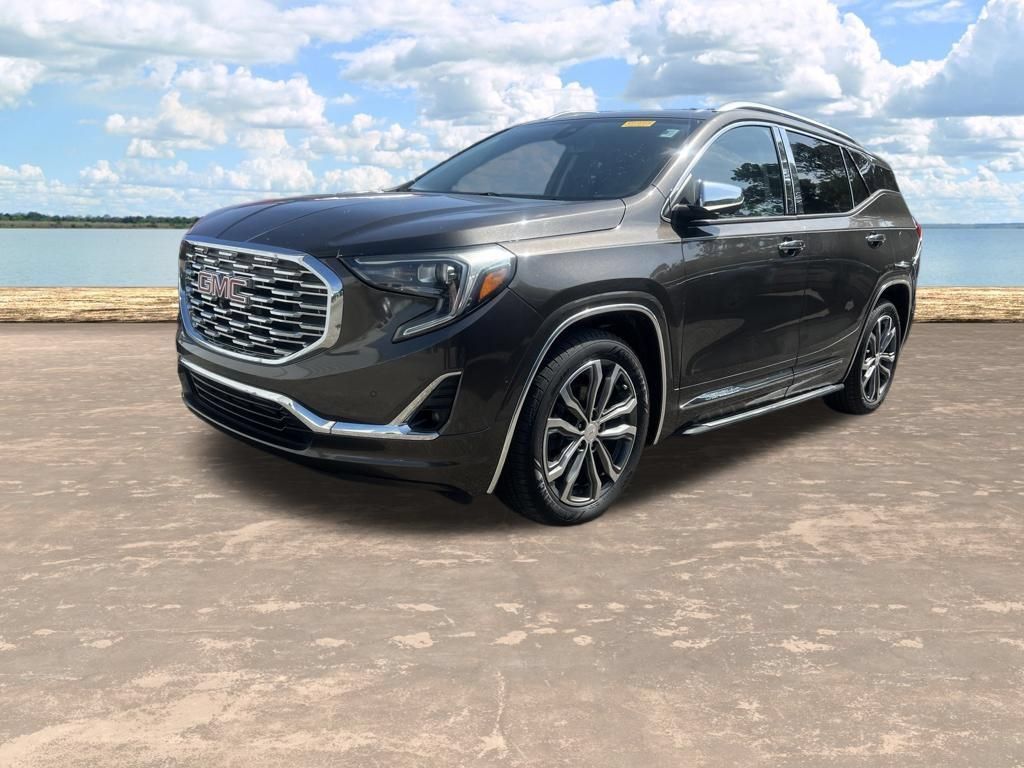 Used 2020 GMC Terrain Denali w/ Denali Premium Package FWD image 5