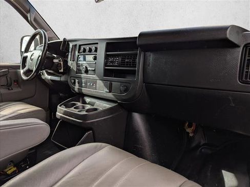 Used 2020 Chevrolet Express 3500 w/ Driver Convenience Package image 22