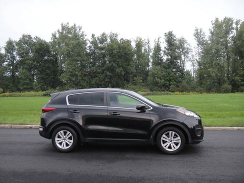 Used 2017 Kia Sportage LX FWD image 6