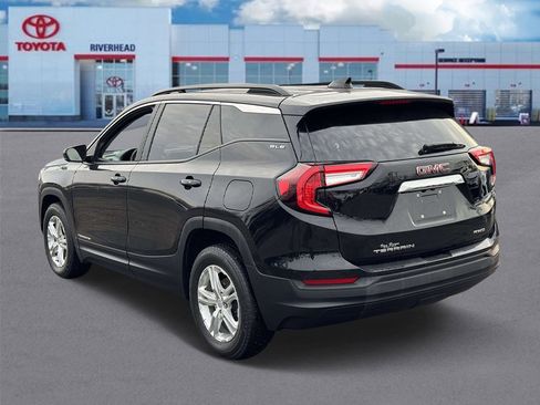Used 2022 GMC Terrain SLE w/ Driver Convenience Package AWD/4WD image 5