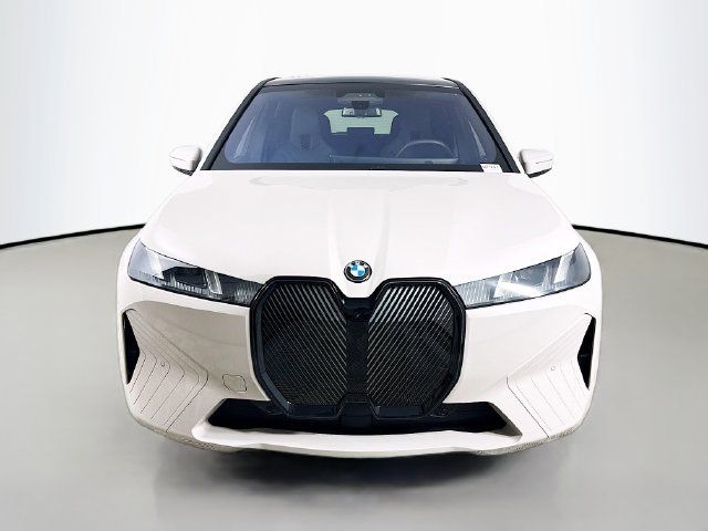 Used 2026 BMW iX xDrive45 AWD/4WD image 2