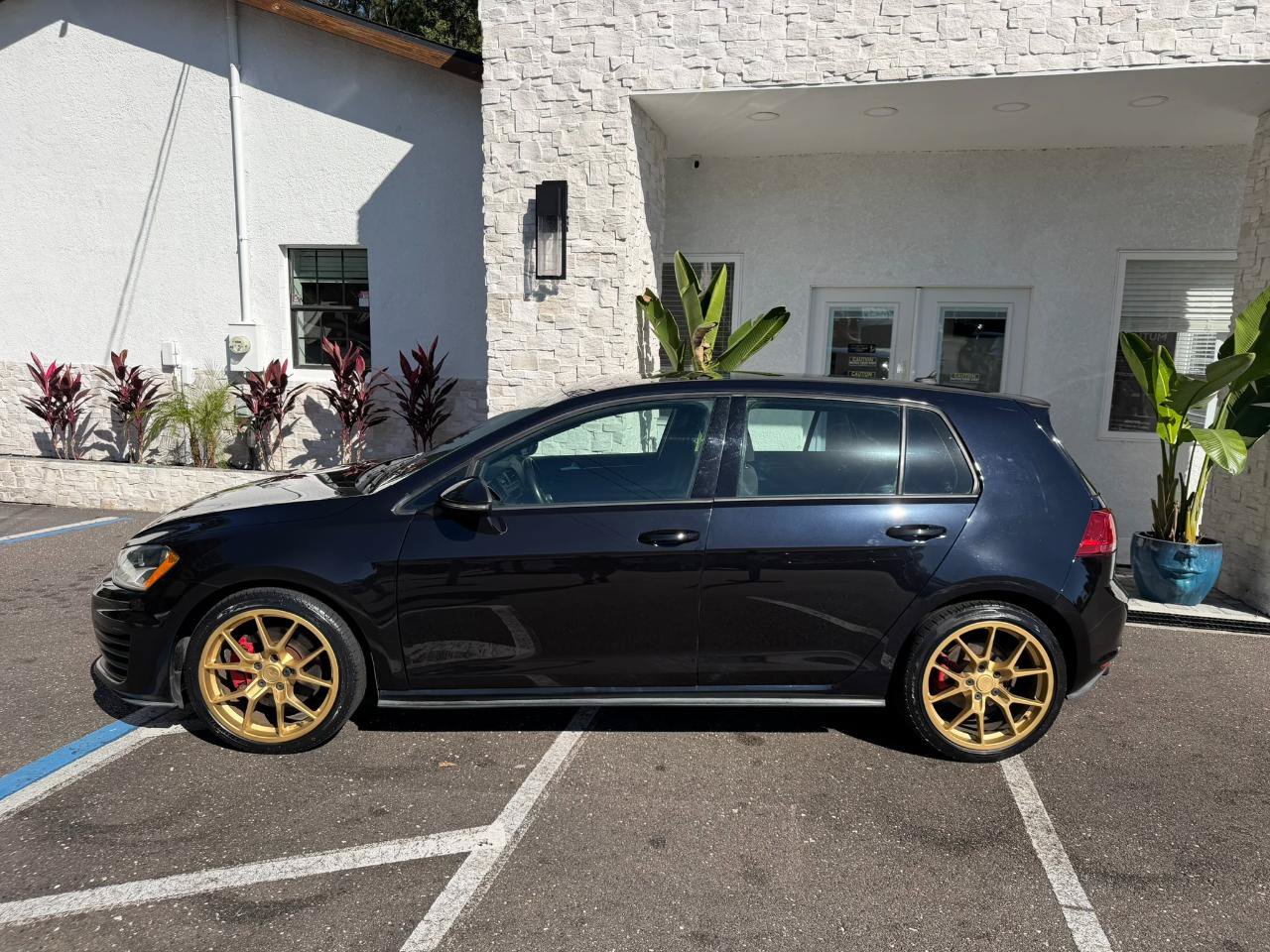 Used 2016 Volkswagen GTI S FWD image 2