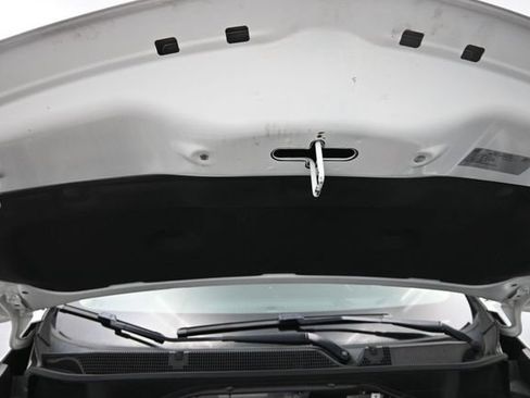 Used 2021 Buick Encore GX Essence w/ Experience Buick Package FWD image 34
