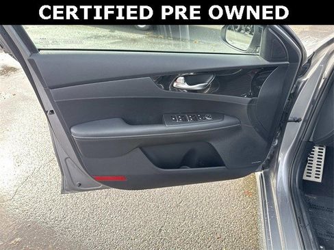 Used 2024 Kia Forte GT-Line w/ GT-Line Premium Package image 13