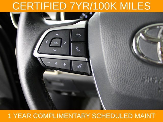 Used 2024 Toyota Highlander XLE AWD/4WD image 21