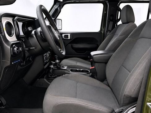 Used 2024 Jeep Wrangler Unlimited w/ Convenience Group AWD/4WD image 12