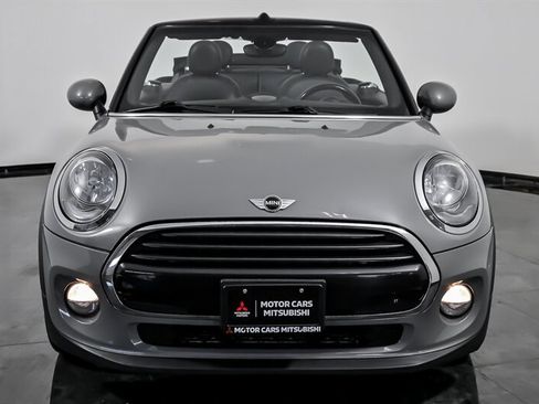 Used 2018 MINI Cooper Convertible image 4