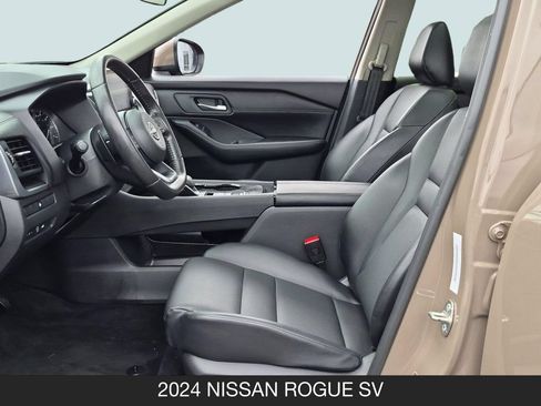 Certified 2024 Nissan Rogue SV w/ SV Premium Package FWD image 14