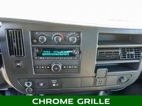 Used 2024 GMC Savana 2500 w/ Driver Convenience Package image 10