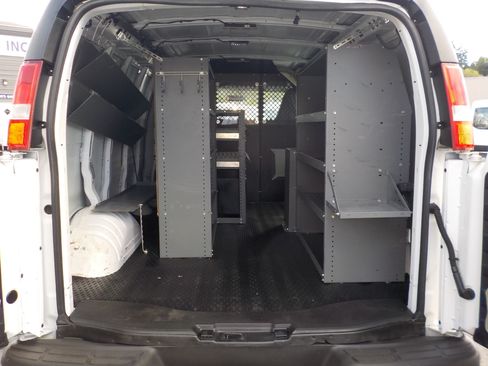Used 2016 Chevrolet Express 2500 RWD image 22