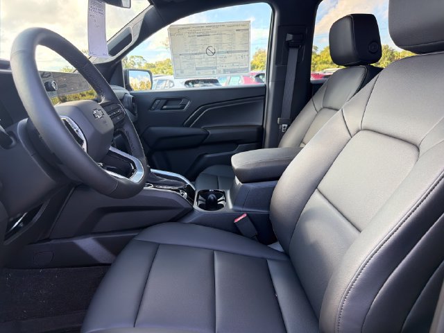 New 2026 Chevrolet Colorado Trail Boss w/ Midnight Edition AWD/4WD image 19