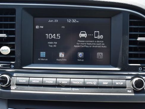 Used 2017 Hyundai Elantra SE FWD image 26