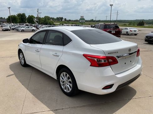 Used 2019 Nissan Sentra SV FWD image 7