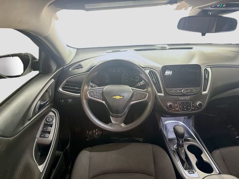Used 2023 Chevrolet Malibu LT image 17