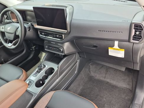 New 2026 Ford Bronco Sport Outer Banks w/ Outer Banks Tech Package+ AWD/4WD image 22