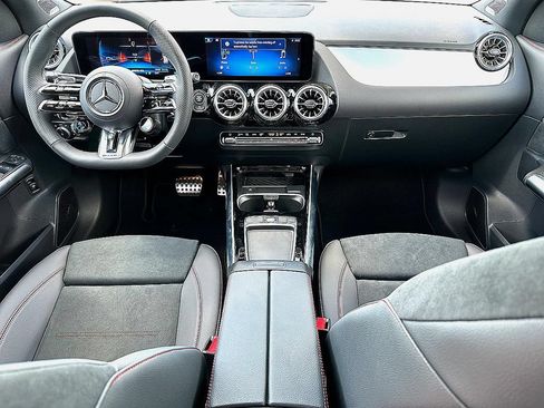 Certified 2025 Mercedes-Benz GLA 35 AMG 4MATIC image 21