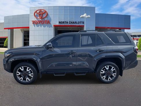 Used 2025 Toyota 4Runner TRD Sport image 5