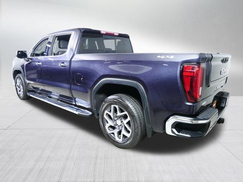 Used 2023 GMC Sierra 1500 SLT w/ SLT Premium Package AWD/4WD image 5