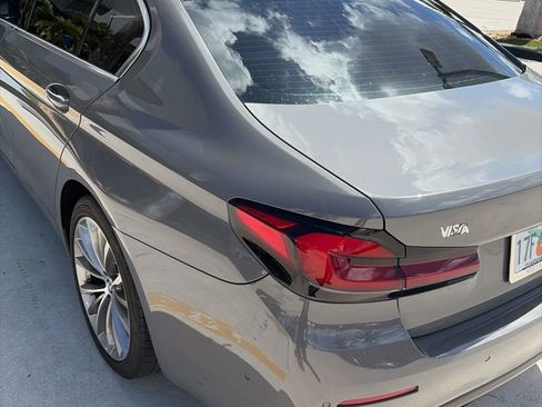 Used 2021 BMW 530i w/ Premium Package RWD image 5