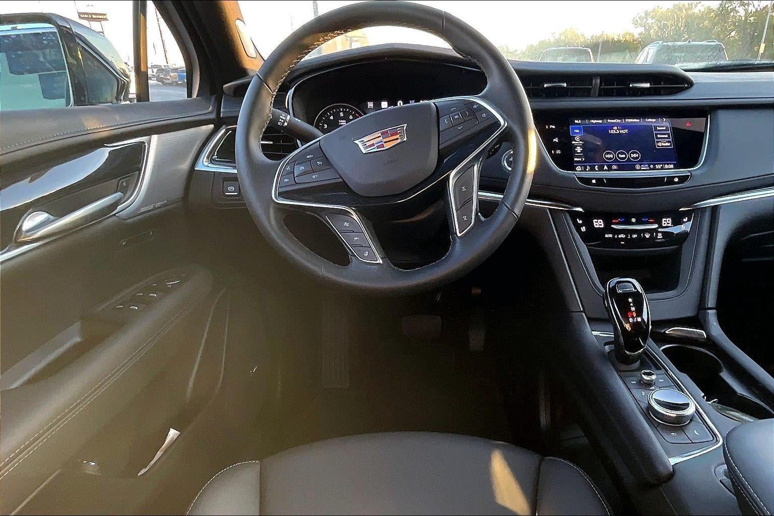 Certified 2026 Cadillac XT5 Premium Luxury w/ Driver Assist Package AWD/4WD image 5