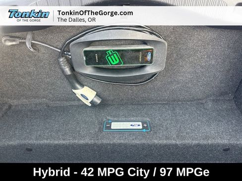 Used 2017 Ford Fusion Energi Titanium FWD image 5