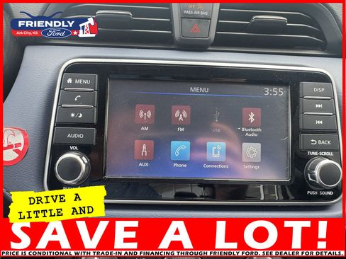 Used 2023 Nissan Versa SV image 16