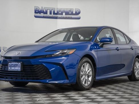 Certified 2025 Toyota Camry LE image 3