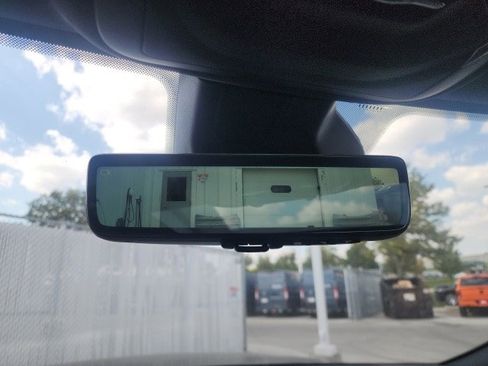 New 2025 Jeep Grand Cherokee Limited w/ Luxury Tech Group II image 11