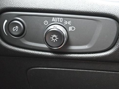 Used 2023 Chevrolet Malibu LT FWD image 25