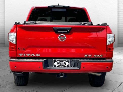 Used 2022 Nissan Titan SV w/ SV Convenience Package AWD/4WD image 3