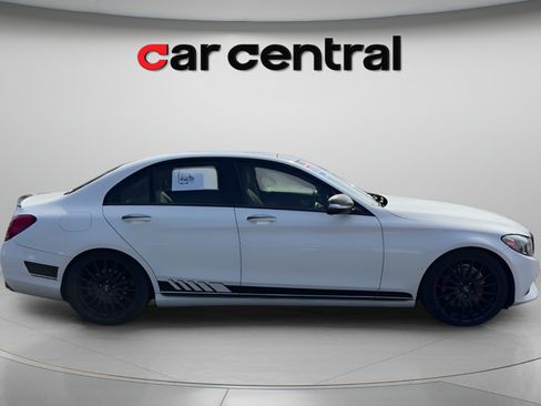 Used 2015 Mercedes-Benz C 300 4MATIC Sedan image 4