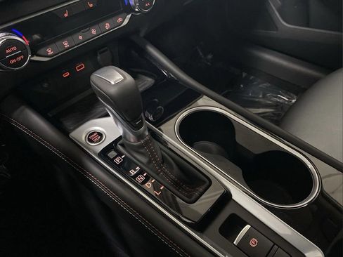 New 2025 Nissan Altima 2.5 SR w/ SR Premium Package image 21