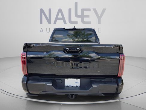 Used 2022 Toyota Tundra Platinum w/ Advanced Package RWD image 4