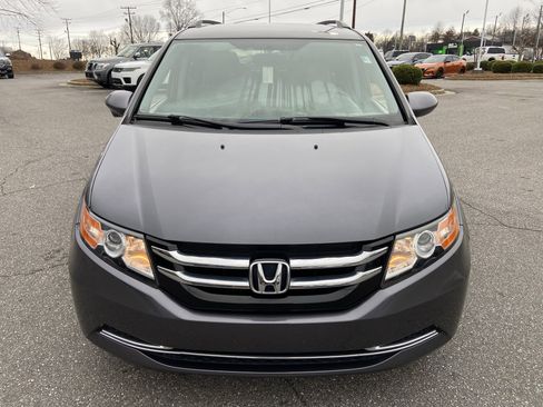 Used 2016 Honda Odyssey SE image 2