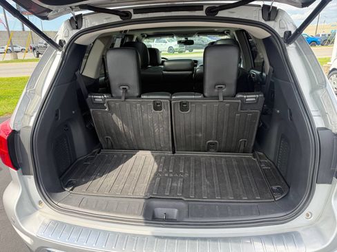 Used 2017 Nissan Pathfinder Platinum w/ Cargo Package AWD/4WD image 13