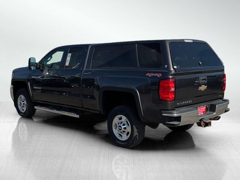 Used 2015 Chevrolet Silverado 2500 LT w/ LT Convenience Package image 3