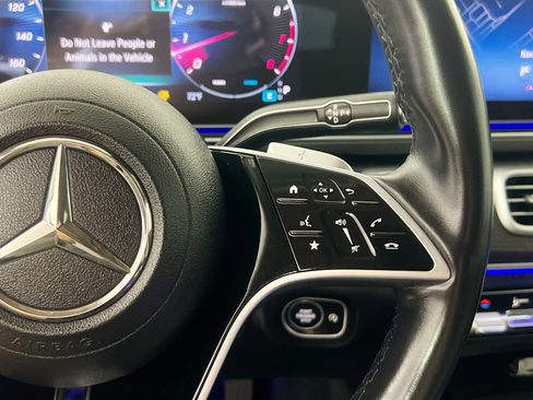 Used 2024 Mercedes-Benz GLE 350 4MATIC w/ AMG Line Exterior image 19