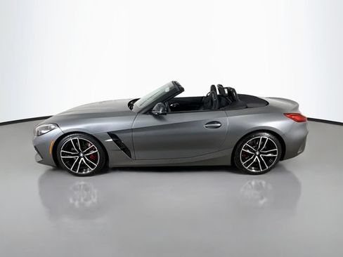 Used 2022 BMW Z4 M40i w/ Premium Package RWD image 4
