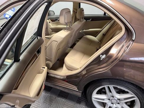 Used 2013 Mercedes-Benz C 300 4MATIC Sedan image 17