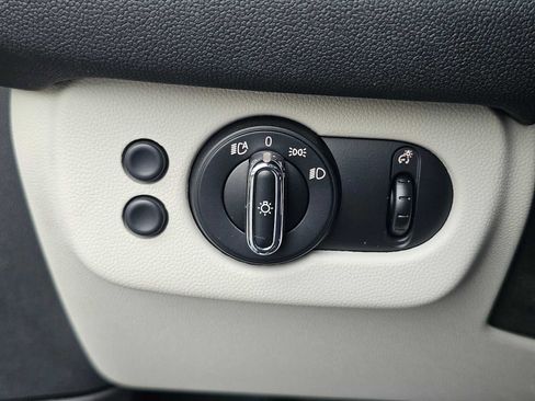 Used 2022 MINI Cooper Clubman John Cooper Works image 39