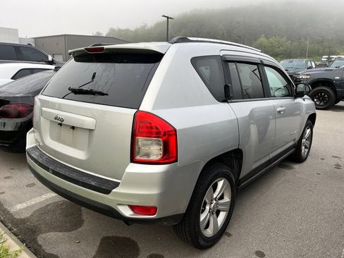Used 2011 Jeep Compass 2WD image 4