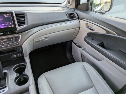 Used 2017 Honda Pilot EX-L image 18