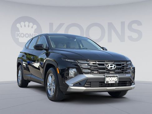 Used 2025 Hyundai Tucson SE FWD image 10