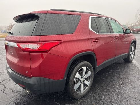 Used 2020 Chevrolet Traverse LT w/ LT Premium Package image 4