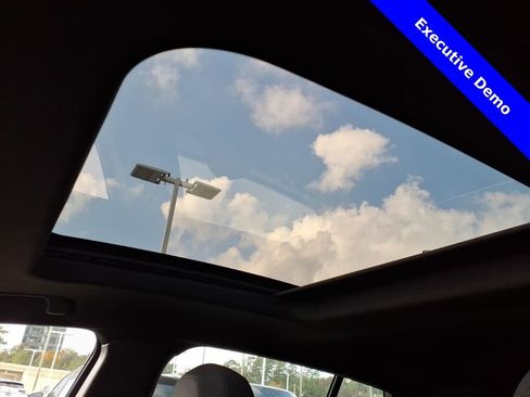 New 2025 Alfa Romeo Tonale Veloce w/ Premium Package image 15