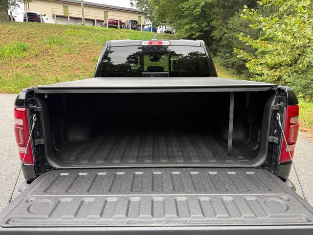 Used 2023 RAM 1500 Limited w/ Trailer Tow Group AWD/4WD image 9