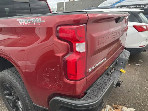 Used 2019 Chevrolet Silverado 1500 LT Trail Boss image 9
