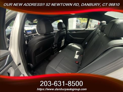 Used 2023 BMW 530i xDrive w/ Convenience Package AWD/4WD image 15