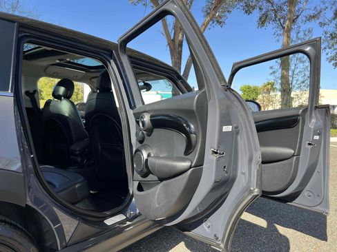 Used 2018 MINI Cooper S FWD image 48