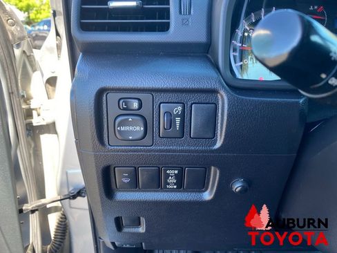 Used 2016 Toyota 4Runner SR5 AWD/4WD image 34